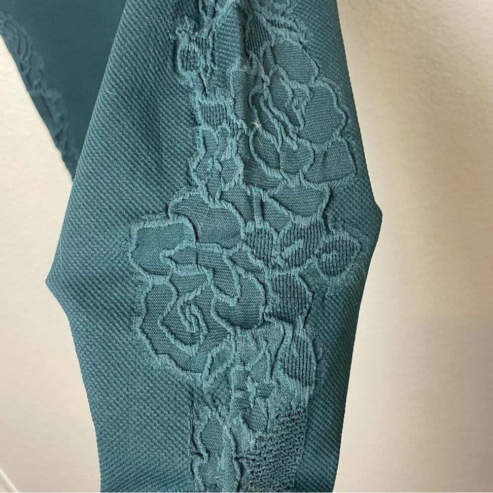 BNWT! JOYFOLIE MIA JOY Seamless Floral Embroidered Leggings in Balsam Size XL - Picture 5 of 7